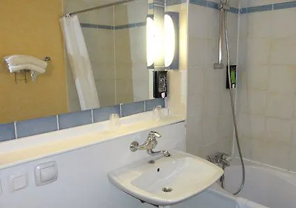 Kyriad كامبراي