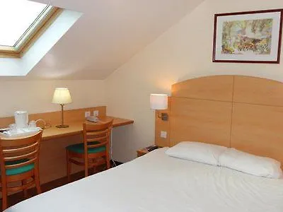 Hotell Kyriad 3*