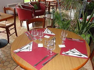 Kyriad Hotell 3*
